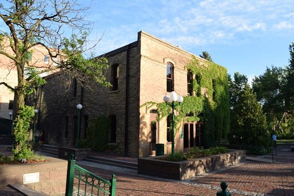 Riverplace: 1 Southeast Main Street, Minneapolis, MN 55414